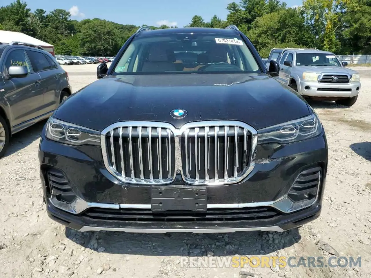 5 Photograph of a damaged car 5UXCW2C56KL086932 BMW X7 2019