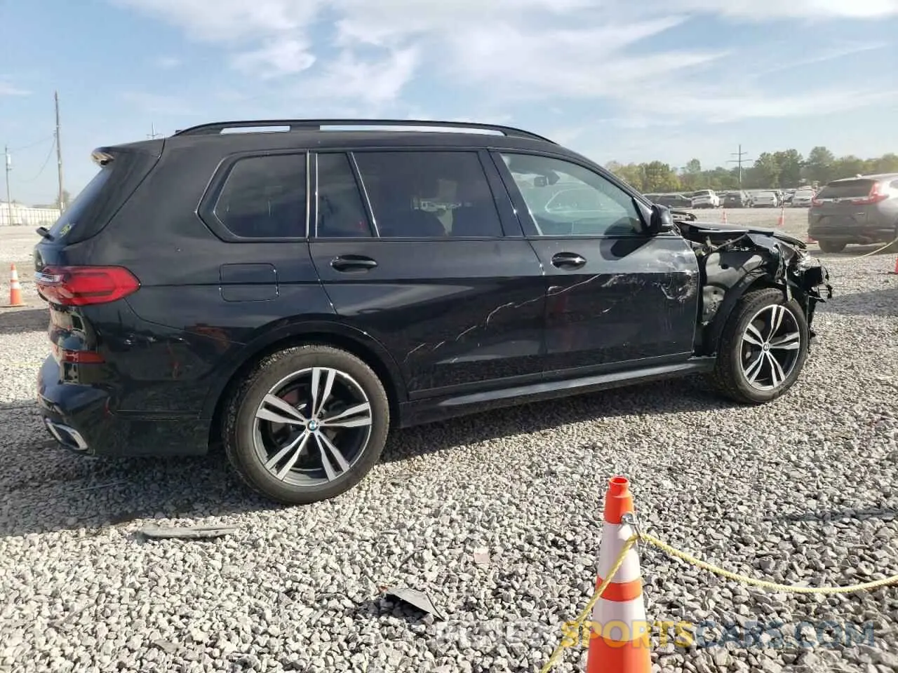 3 Photograph of a damaged car 5UXCW2C57KL083537 BMW X7 2019