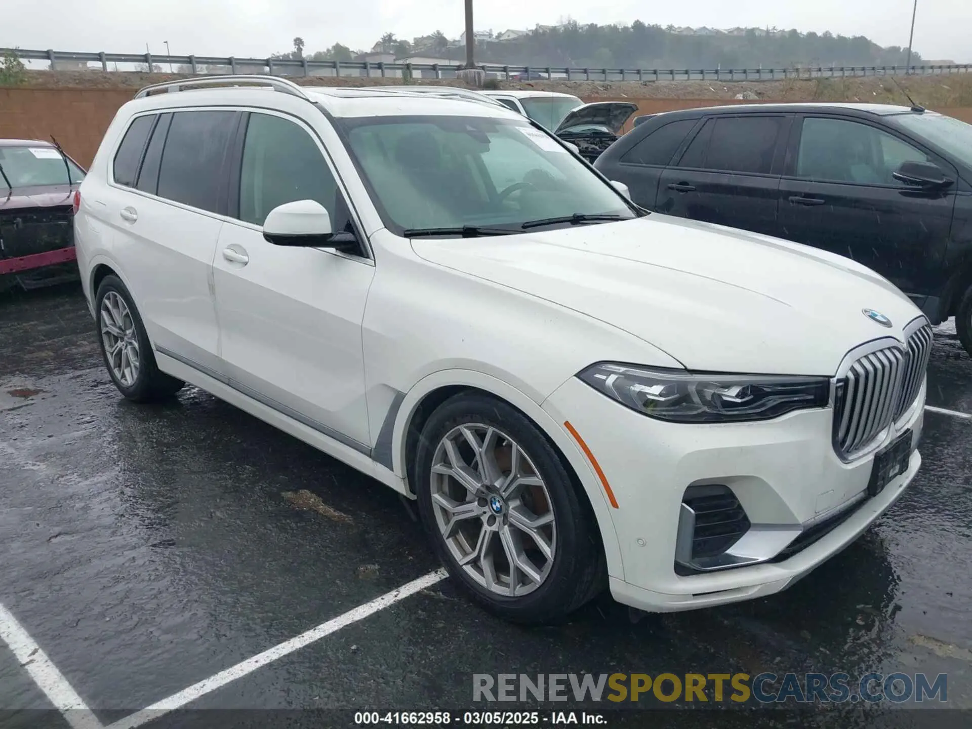 1 Photograph of a damaged car 5UXCW2C57KL084137 BMW X7 2019
