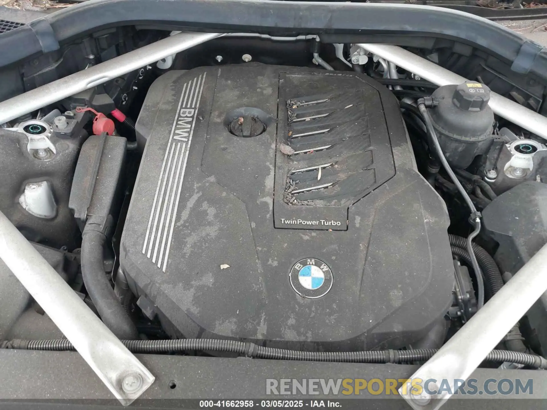 10 Photograph of a damaged car 5UXCW2C57KL084137 BMW X7 2019