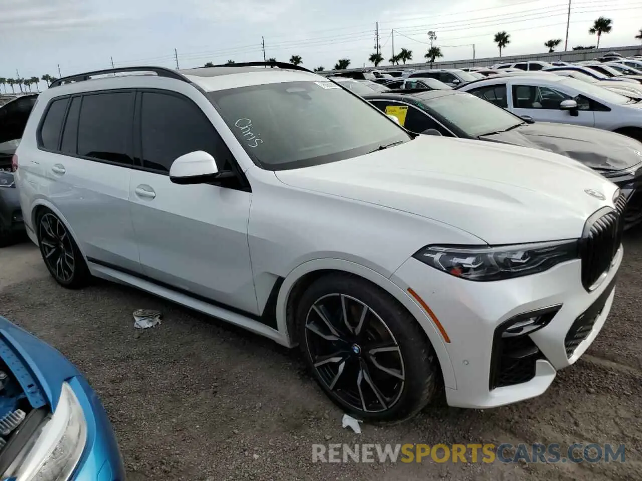 4 Photograph of a damaged car 5UXCW2C57KL085451 BMW X7 2019