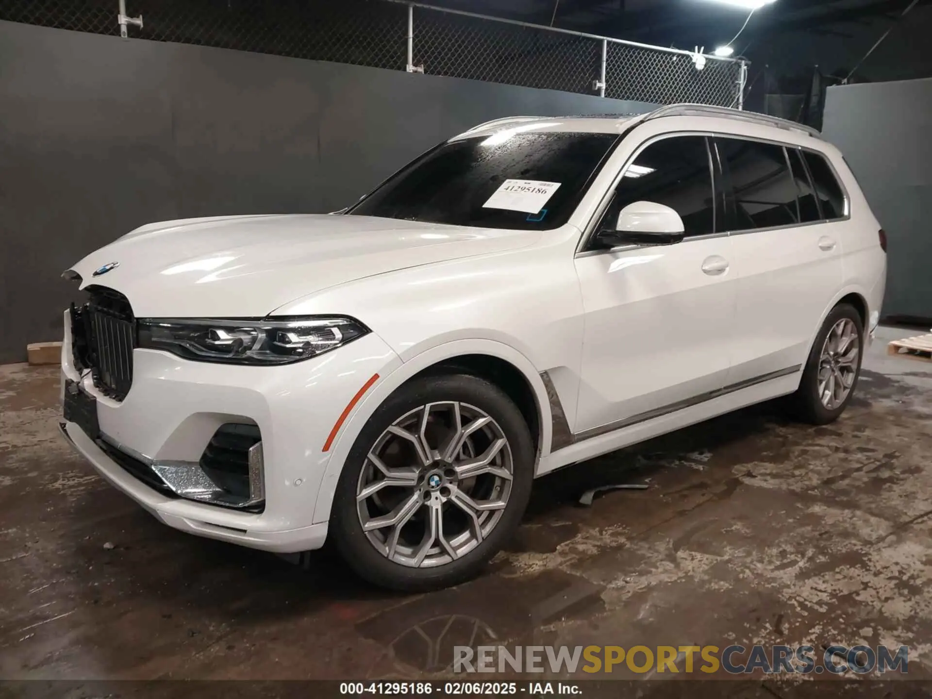 2 Photograph of a damaged car 5UXCW2C57KL089659 BMW X7 2019