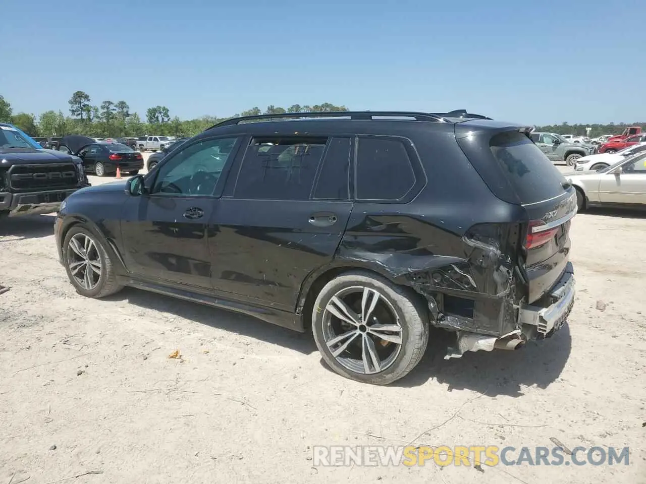 2 Photograph of a damaged car 5UXCW2C57KLB44100 BMW X7 2019