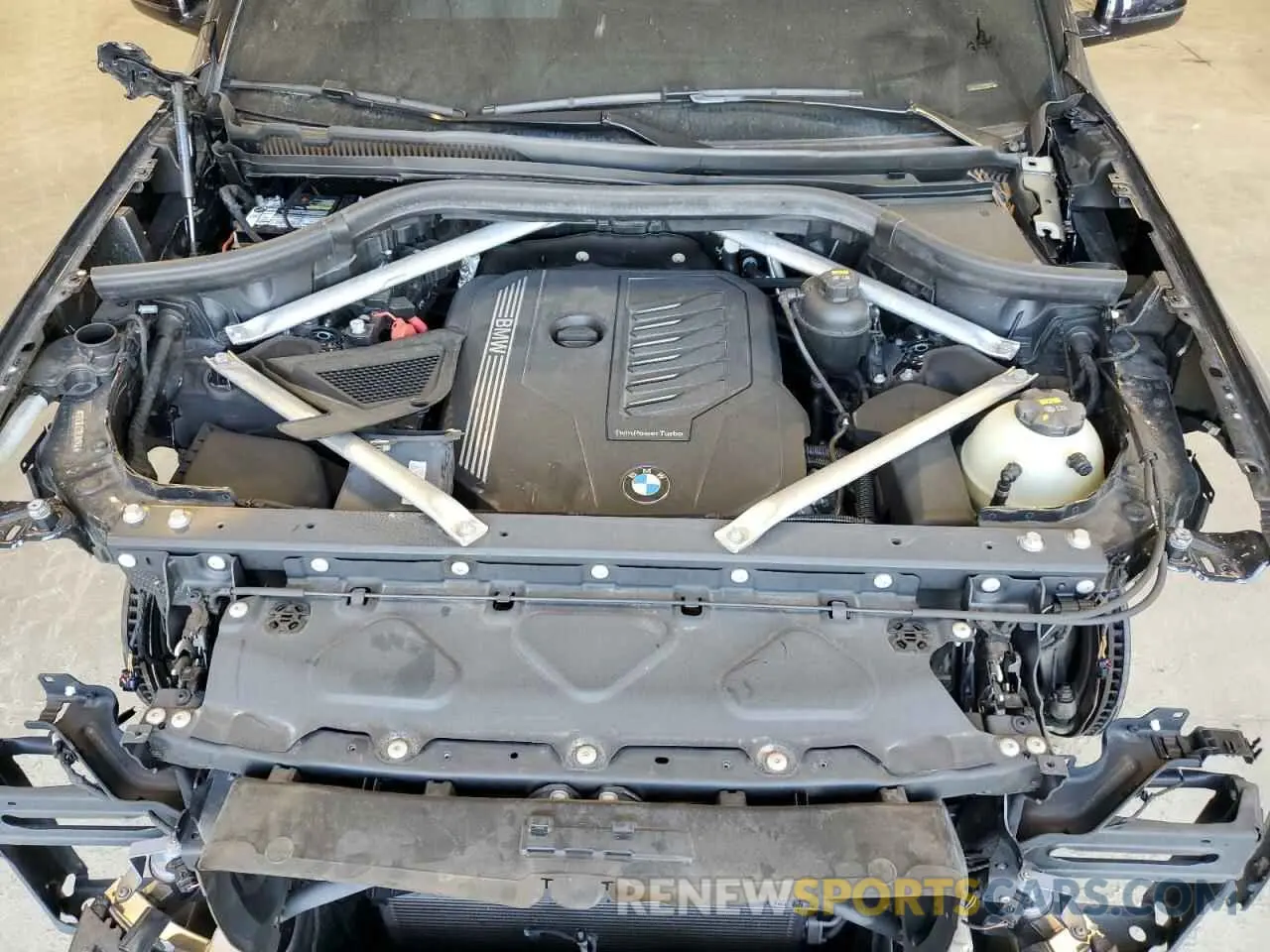 12 Photograph of a damaged car 5UXCW2C58KL081960 BMW X7 2019