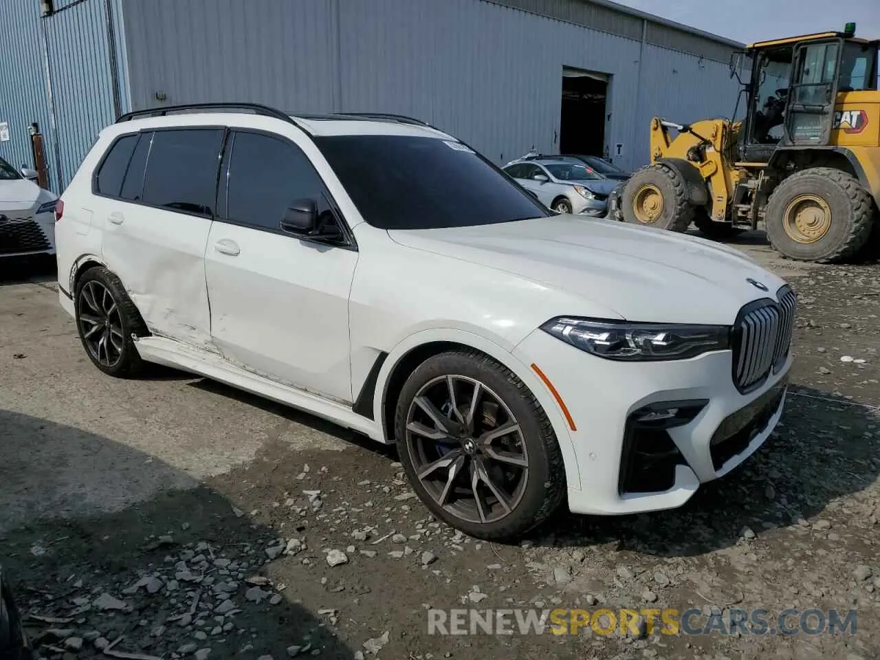 4 Photograph of a damaged car 5UXCW2C58KL082347 BMW X7 2019