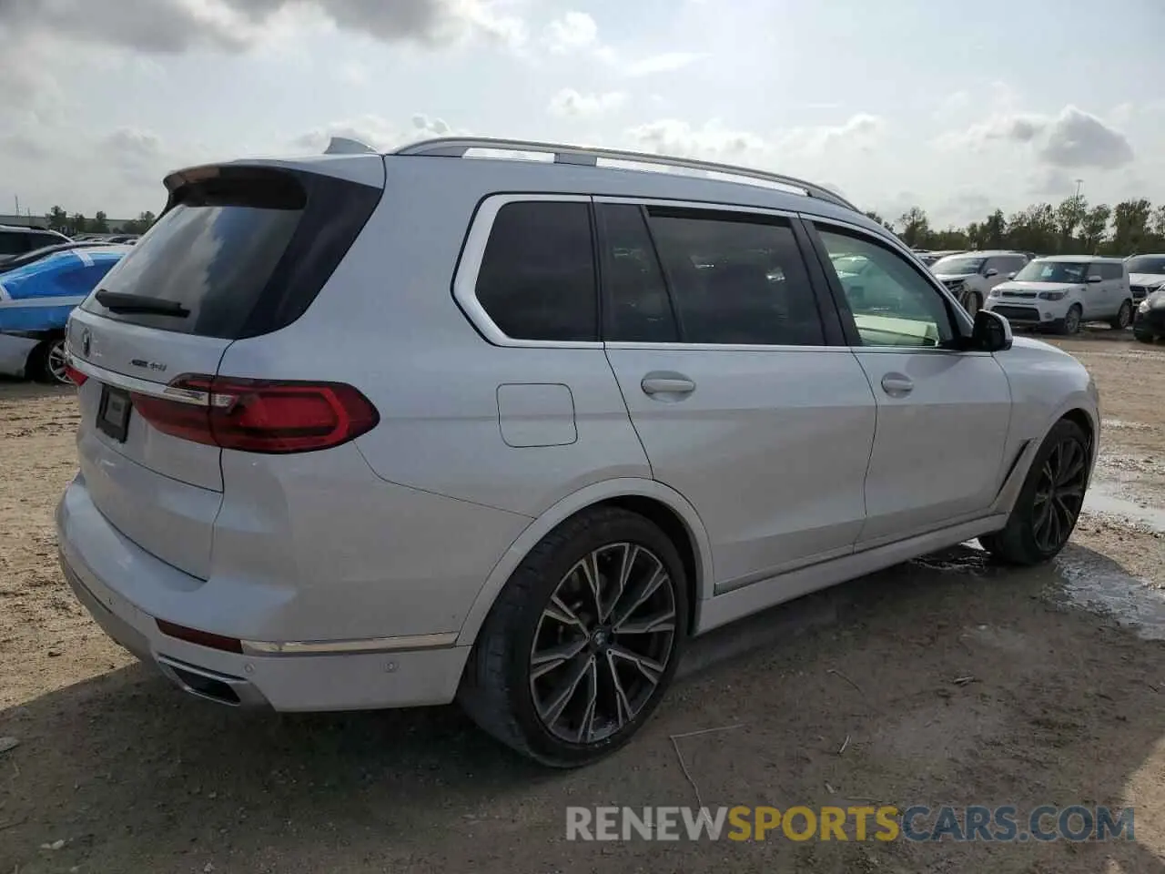 3 Photograph of a damaged car 5UXCW2C58KL085314 BMW X7 2019
