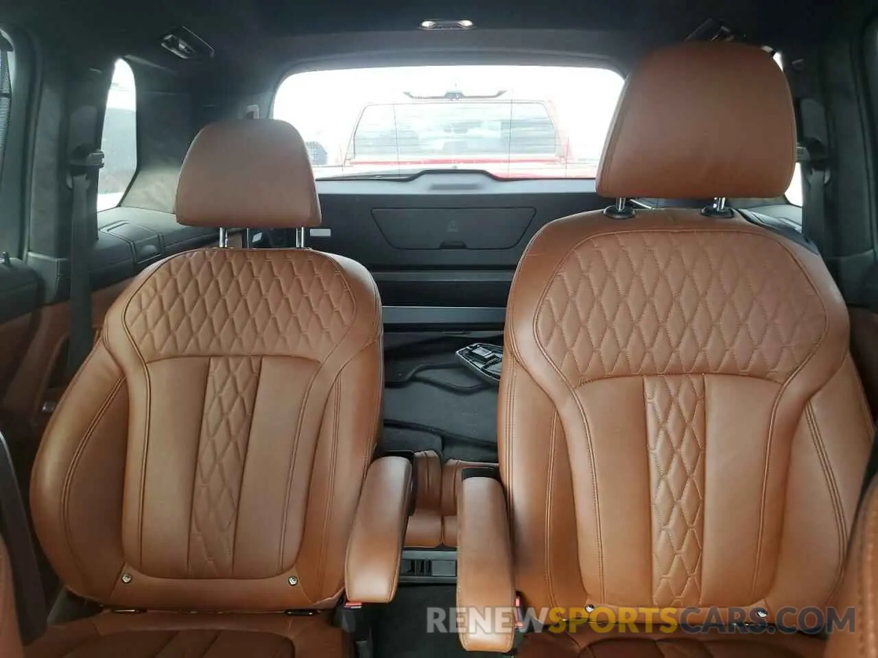 10 Photograph of a damaged car 5UXCX4C55KLS36814 BMW X7 2019