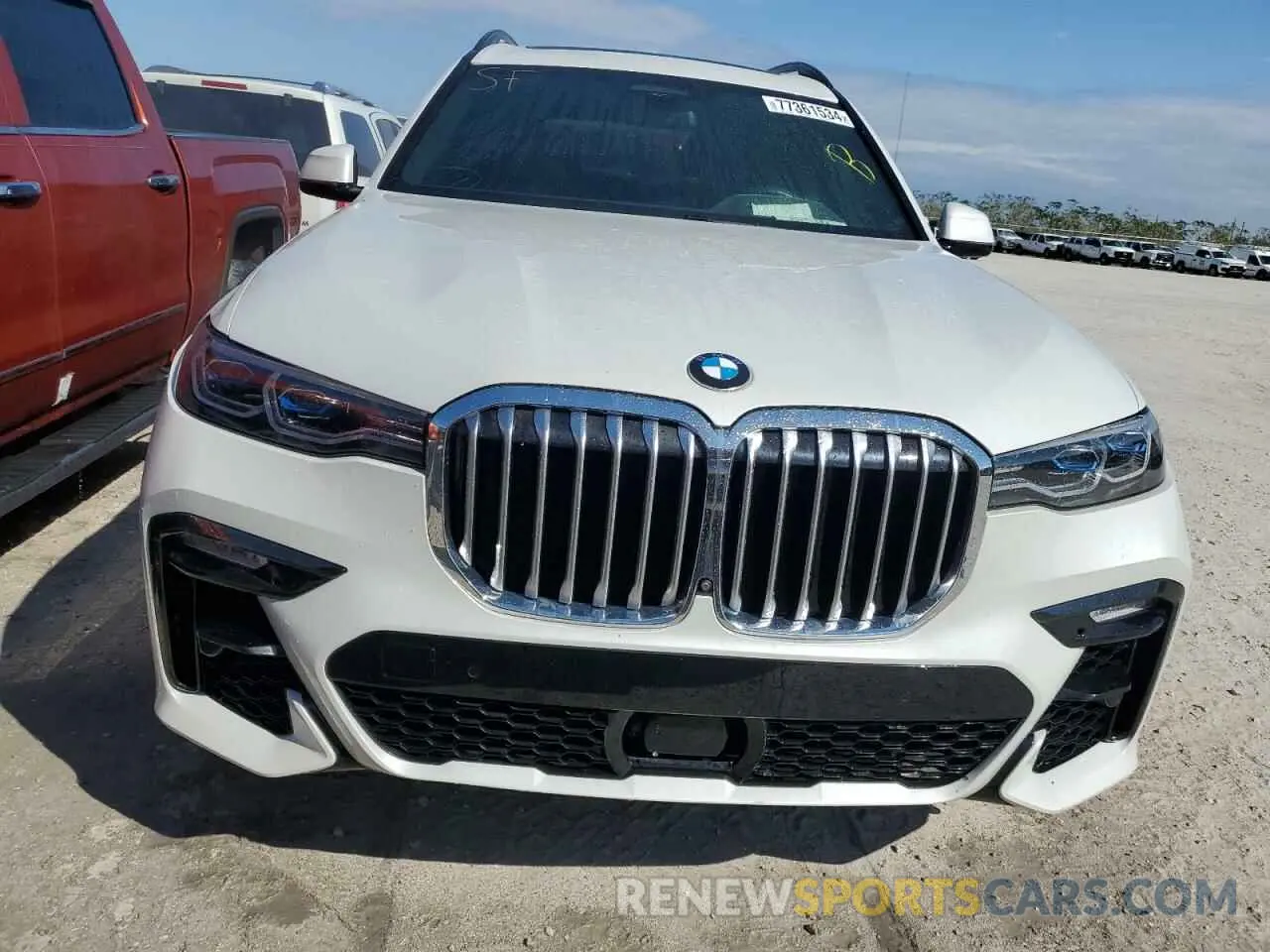5 Photograph of a damaged car 5UXCX4C55KLS36814 BMW X7 2019