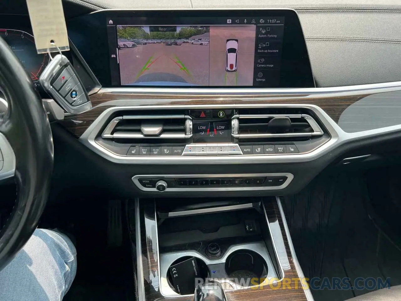 10 Photograph of a damaged car 5UXCX4C55KLS38210 BMW X7 2019