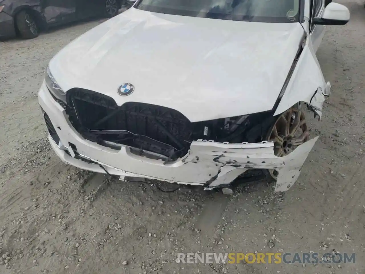 9 Photograph of a damaged car 5UXCX4C57KLB40072 BMW X7 2019