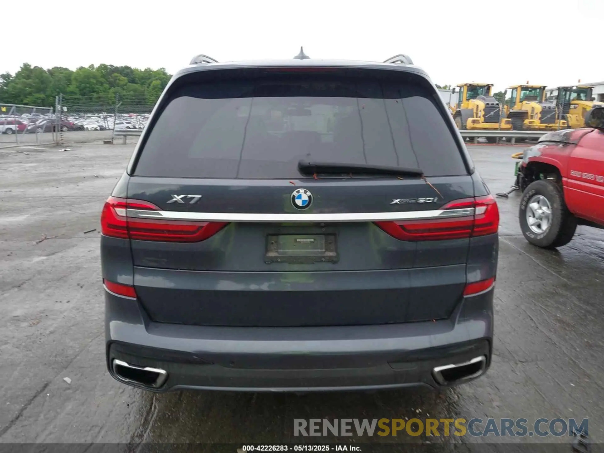 16 Photograph of a damaged car 5UXCX4C57KLS37656 BMW X7 2019