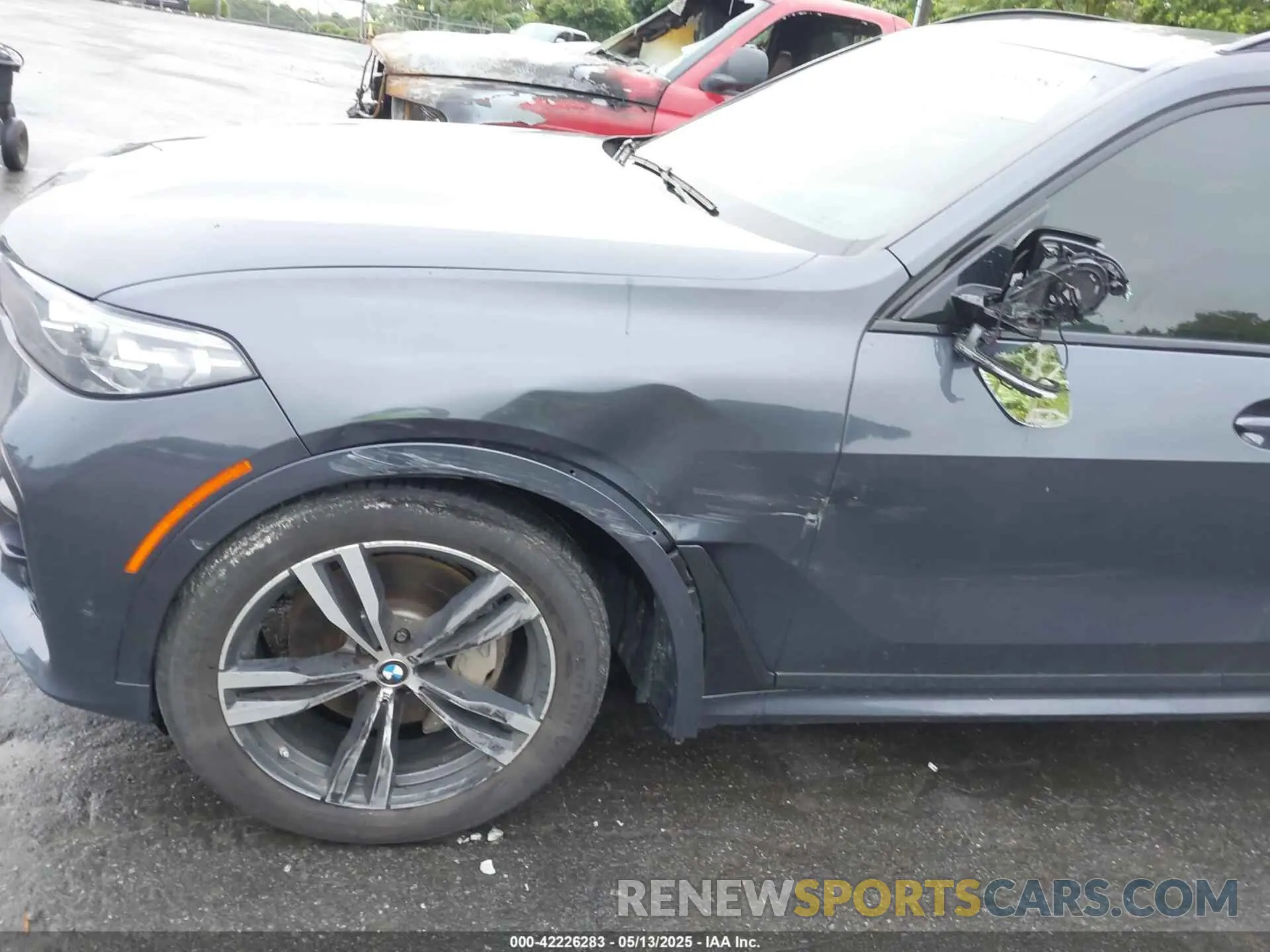 6 Photograph of a damaged car 5UXCX4C57KLS37656 BMW X7 2019