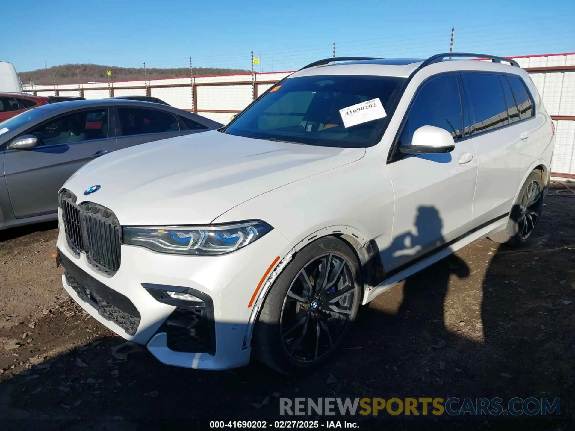 2 Photograph of a damaged car 5UXCX4C58KLS35656 BMW X7 2019