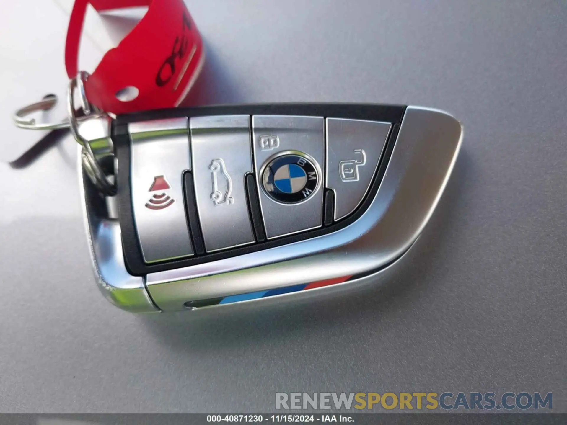 11 Photograph of a damaged car 5UXCX4C58KLS36628 BMW X7 2019