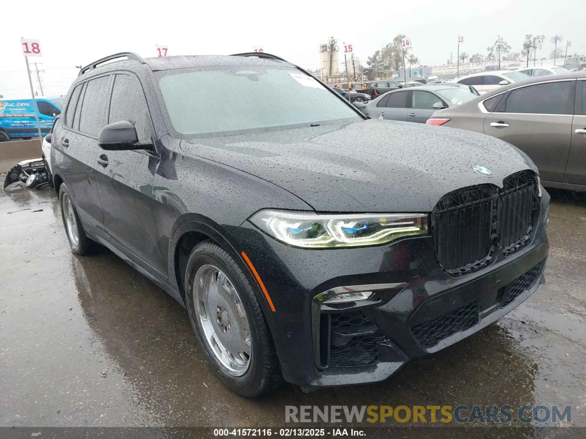 1 Photograph of a damaged car 5UXCX4C58KLS36693 BMW X7 2019