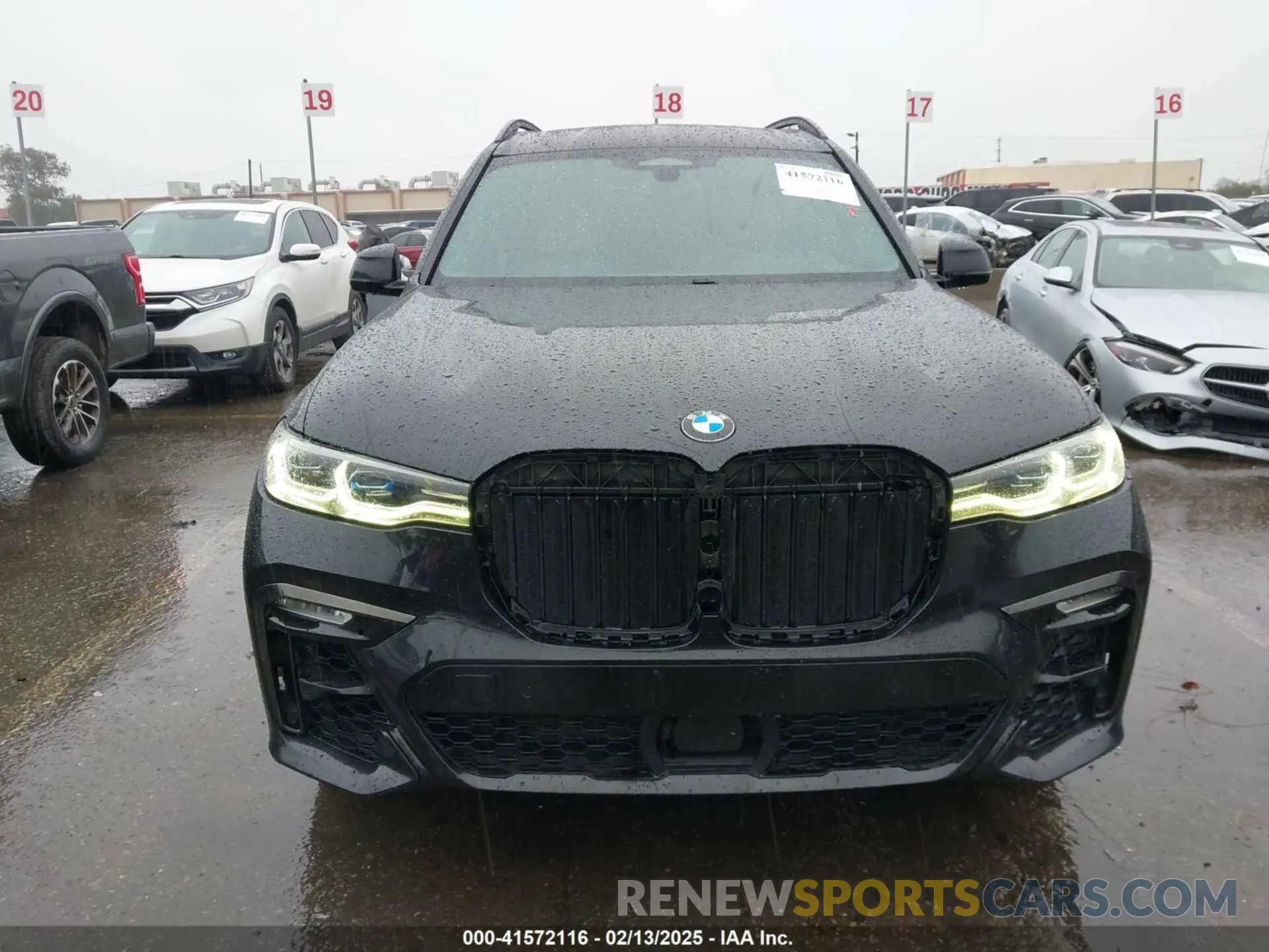 12 Photograph of a damaged car 5UXCX4C58KLS36693 BMW X7 2019