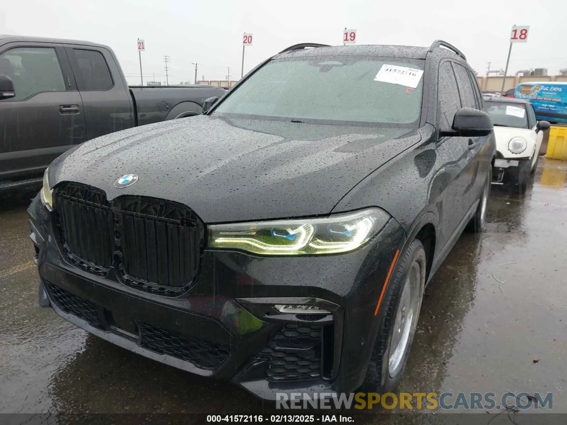 2 Photograph of a damaged car 5UXCX4C58KLS36693 BMW X7 2019