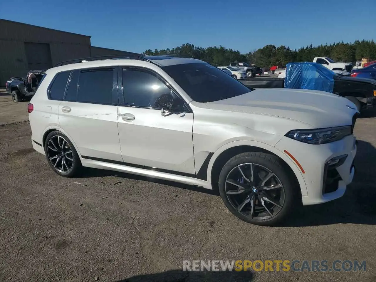 4 Photograph of a damaged car 5UXCX4C59KLB39473 BMW X7 2019