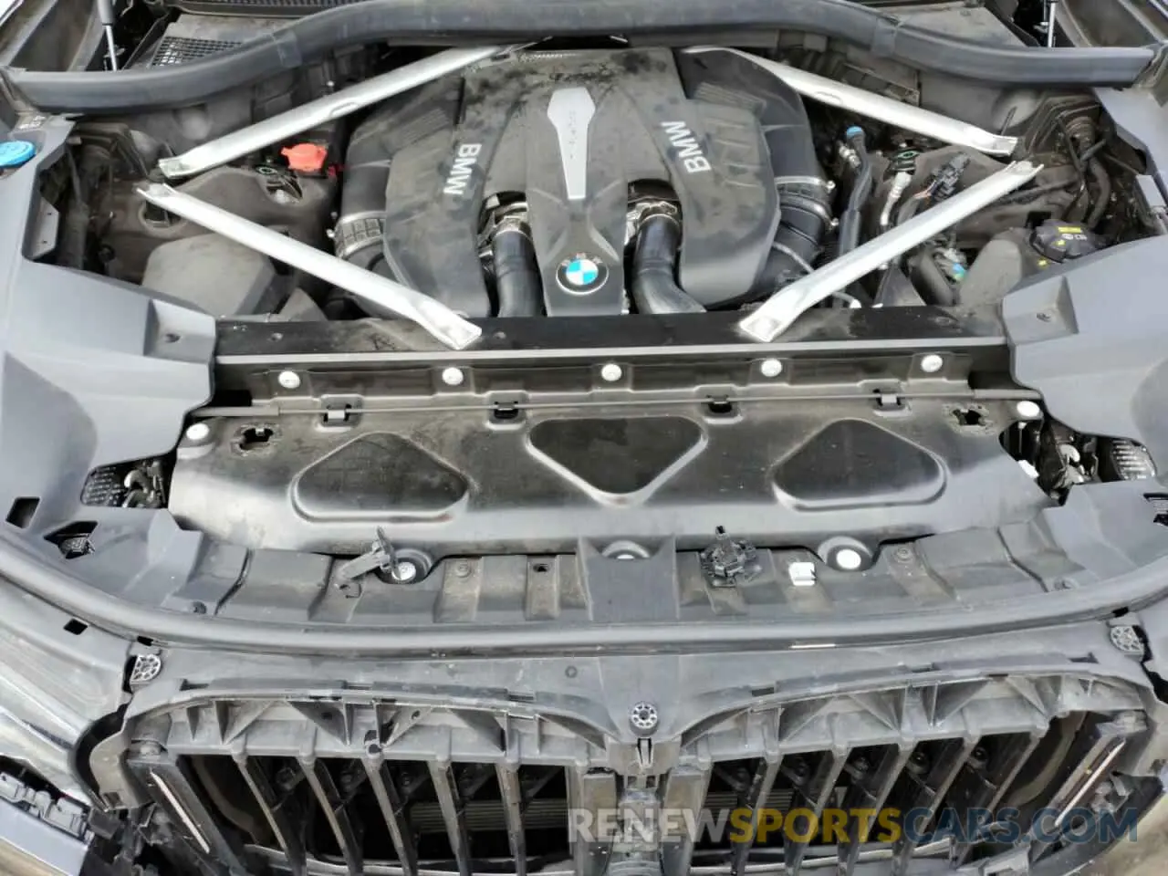 12 Photograph of a damaged car 5UXCX4C5XKLS36209 BMW X7 2019