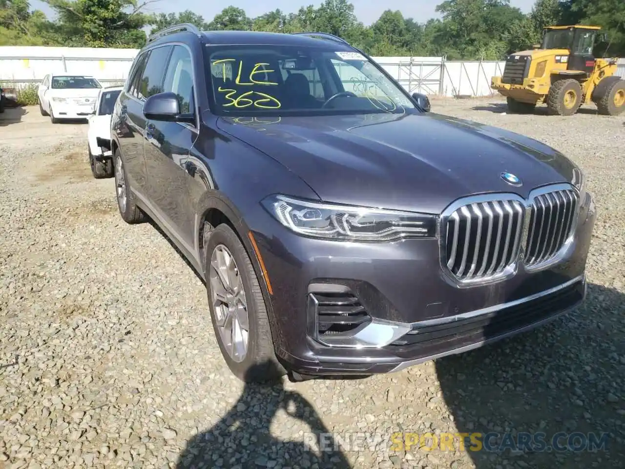 1 Photograph of a damaged car 5UXCW2C00L9B35466 BMW X7 2020