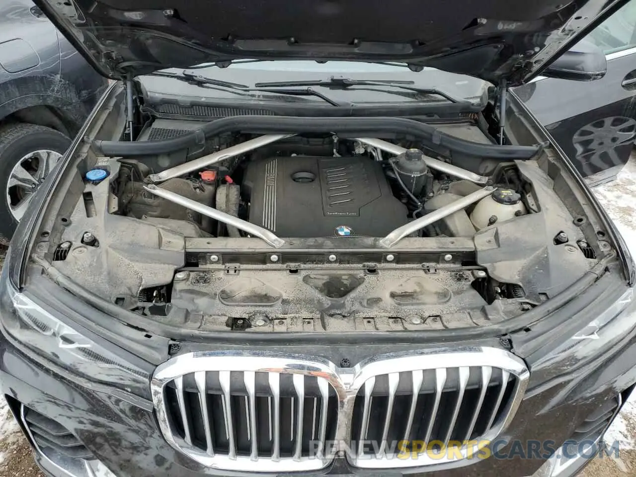 11 Photograph of a damaged car 5UXCW2C00L9C10201 BMW X7 2020
