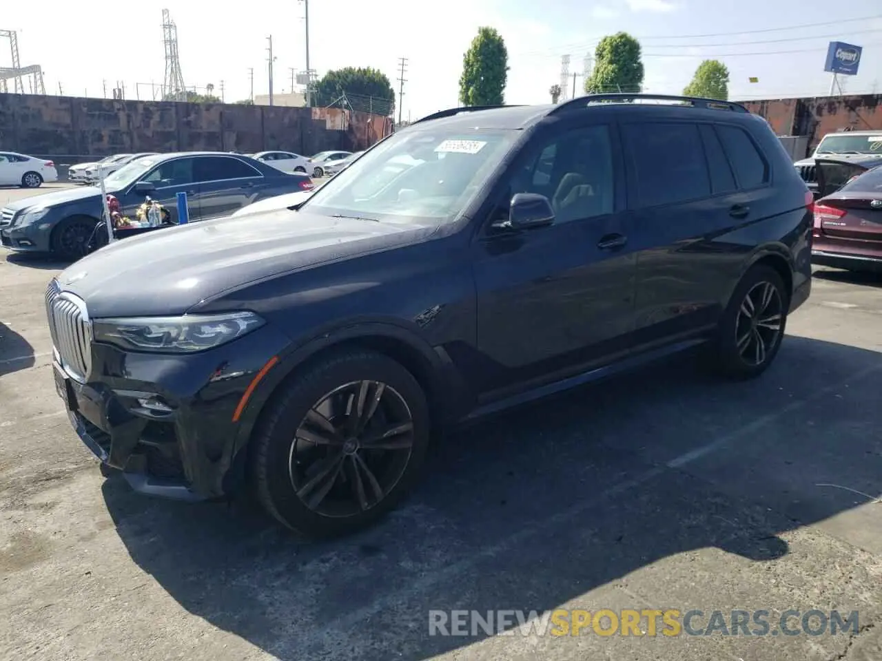 1 Photograph of a damaged car 5UXCW2C00L9D07382 BMW X7 2020
