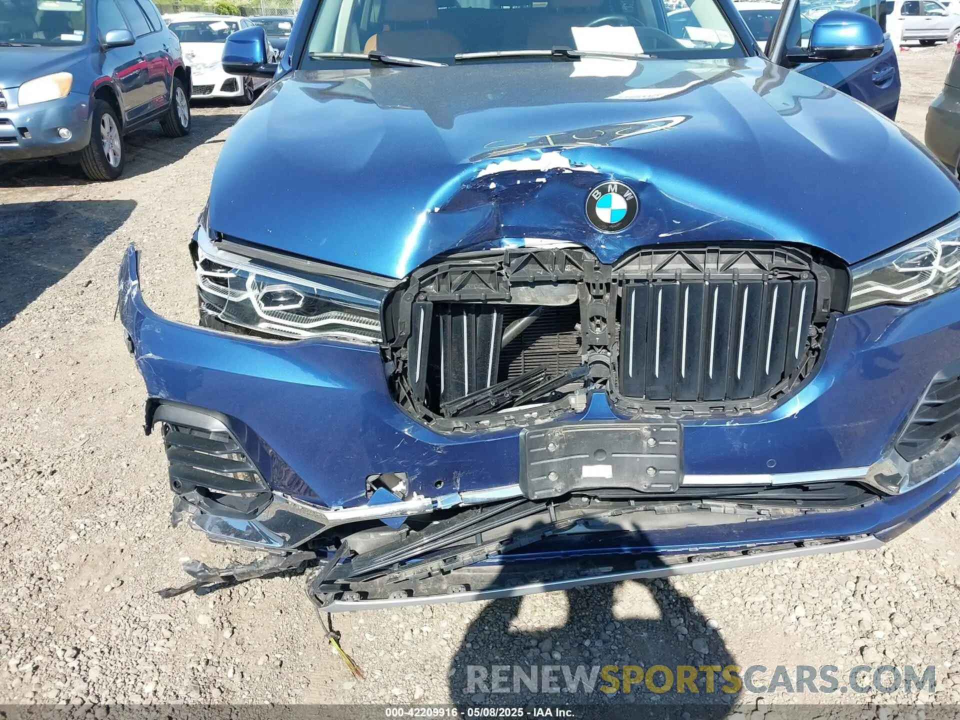 6 Photograph of a damaged car 5UXCW2C01L9B61428 BMW X7 2020