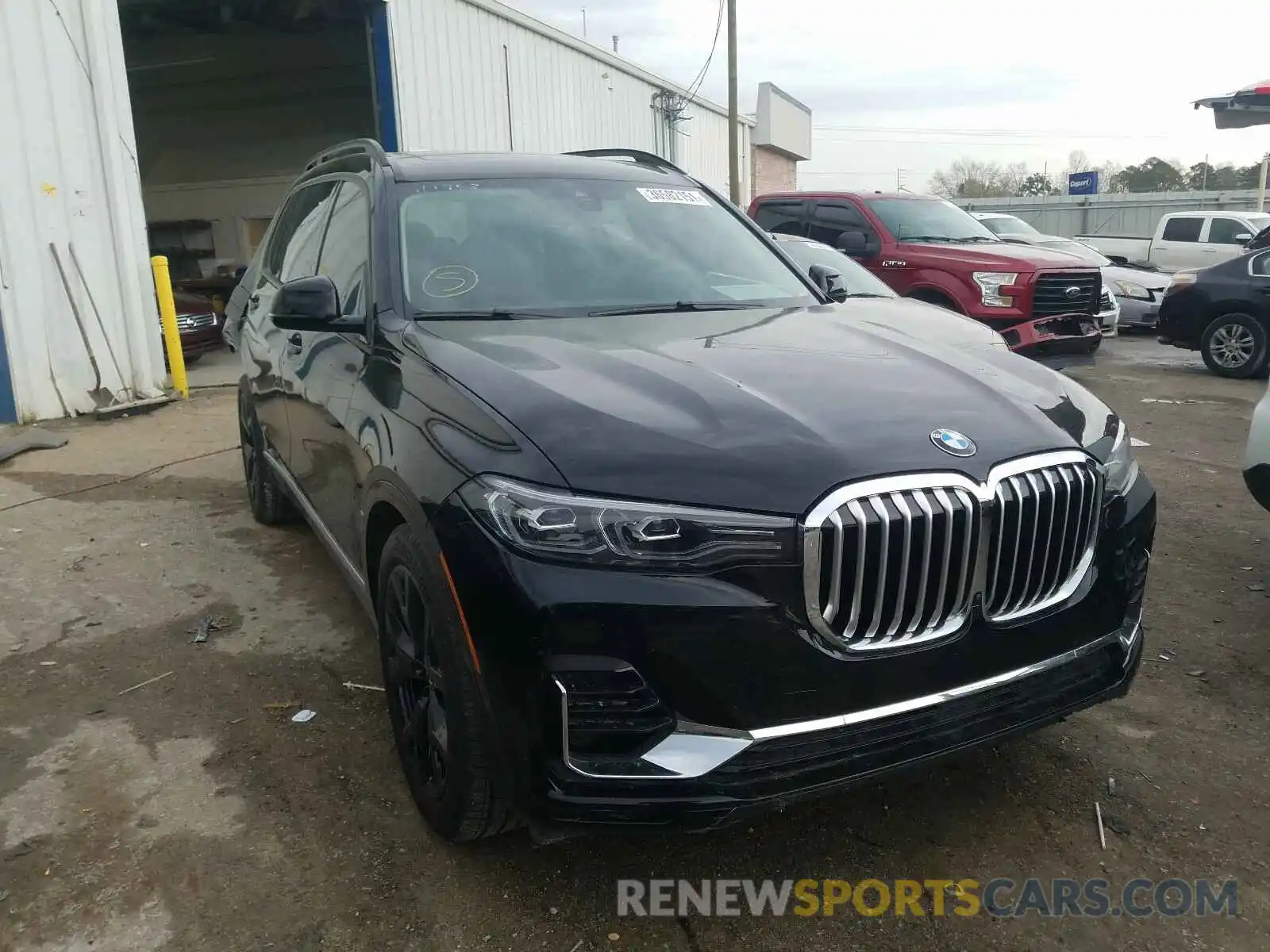 1 Photograph of a damaged car 5UXCW2C01L9C09896 BMW X7 2020