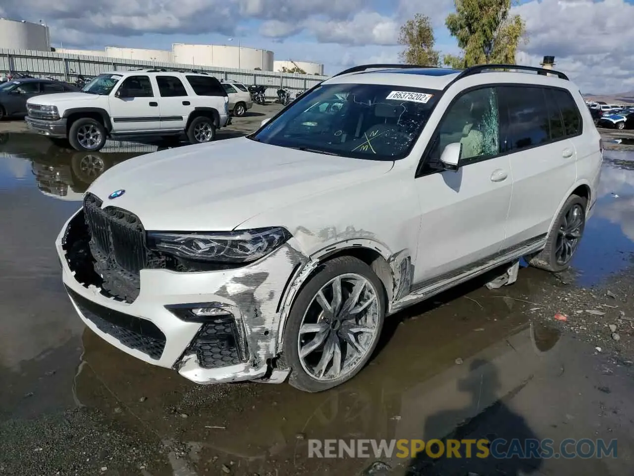 2 Photograph of a damaged car 5UXCW2C01L9C43613 BMW X7 2020