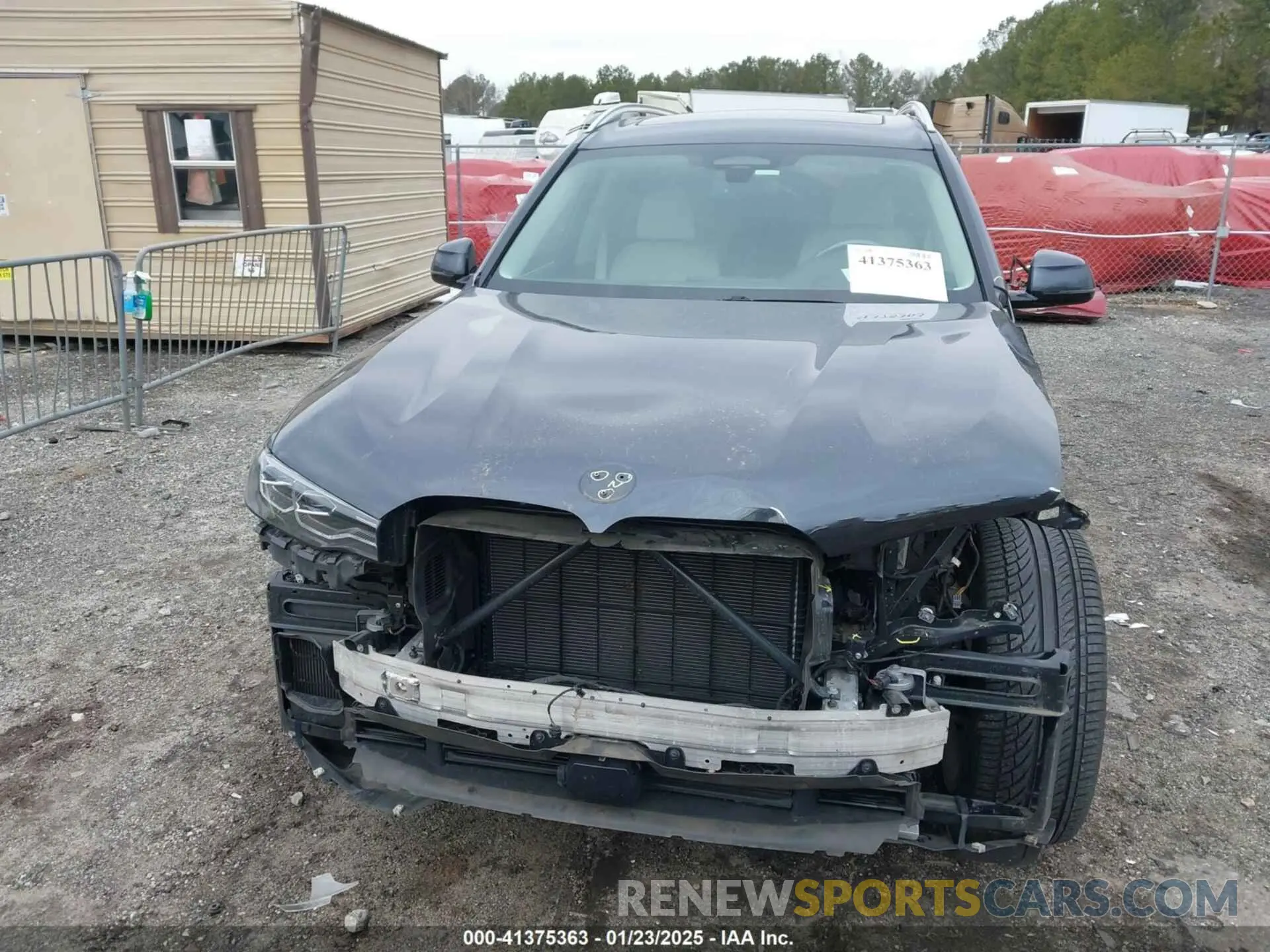 13 Photograph of a damaged car 5UXCW2C01L9D12655 BMW X7 2020