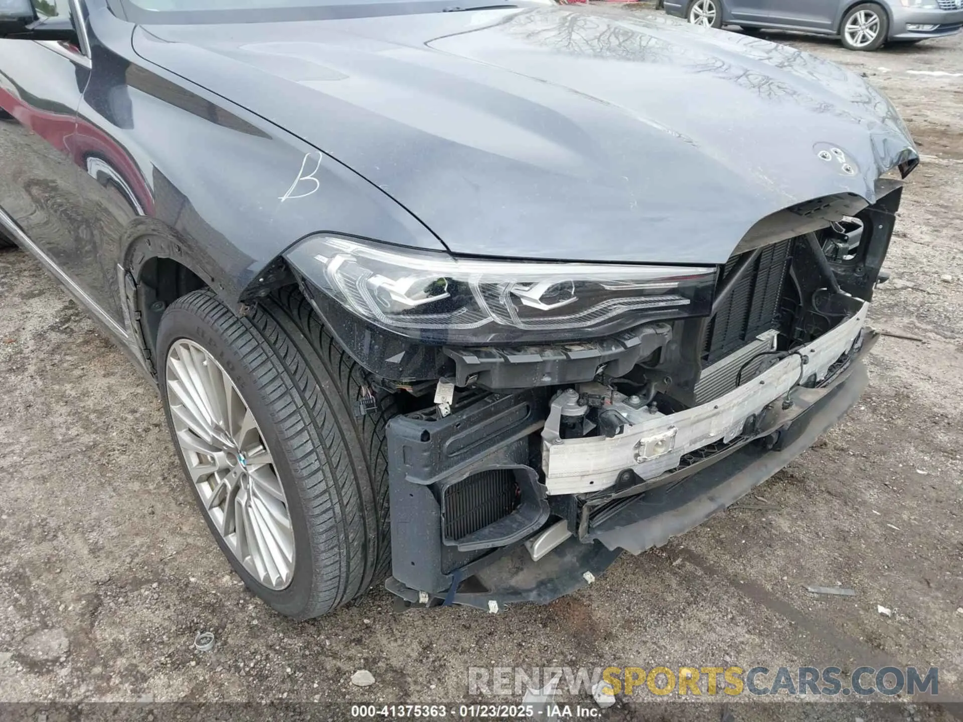 20 Photograph of a damaged car 5UXCW2C01L9D12655 BMW X7 2020