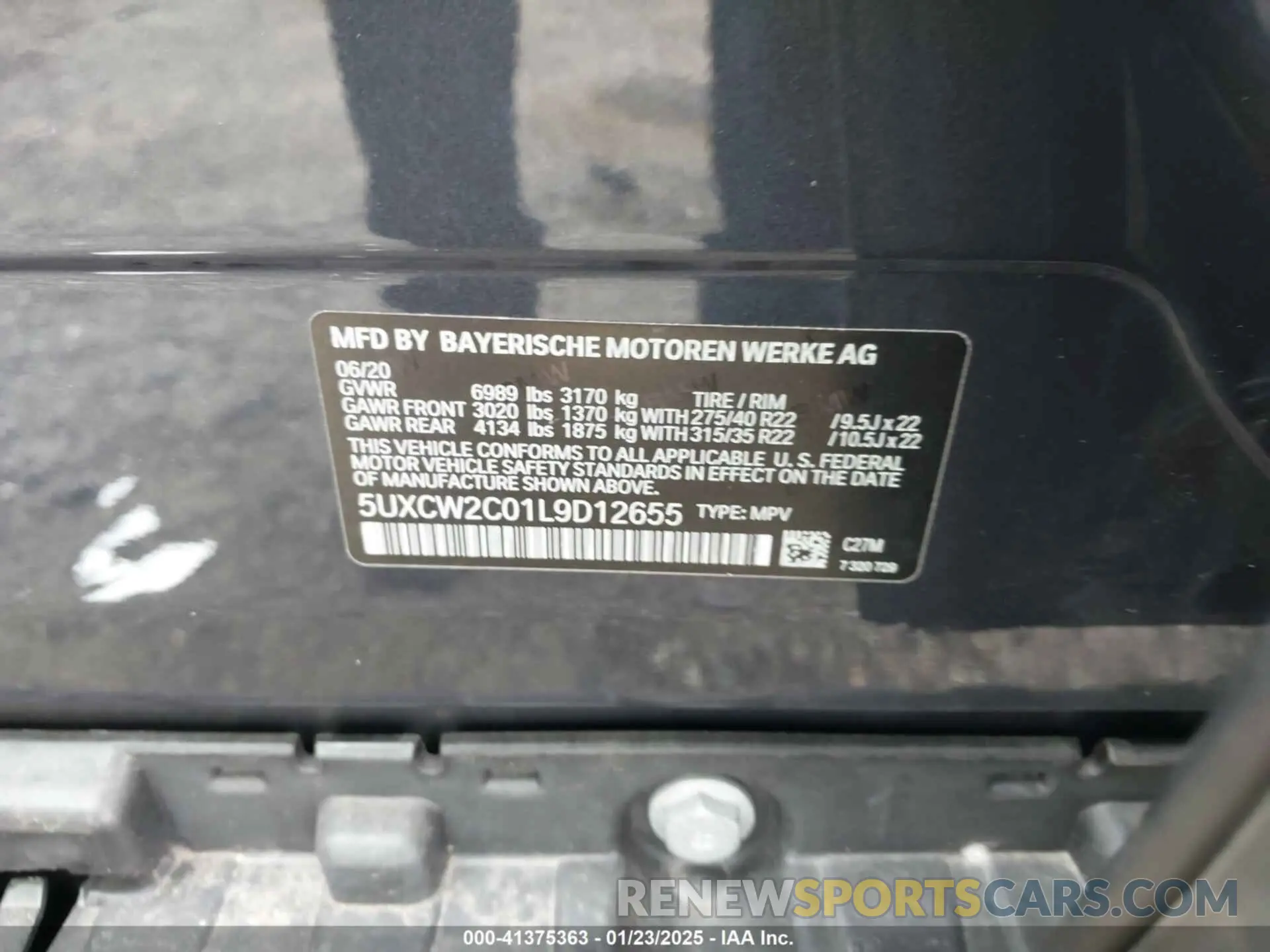 9 Photograph of a damaged car 5UXCW2C01L9D12655 BMW X7 2020