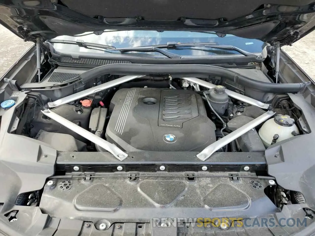 12 Photograph of a damaged car 5UXCW2C02L9B38286 BMW X7 2020