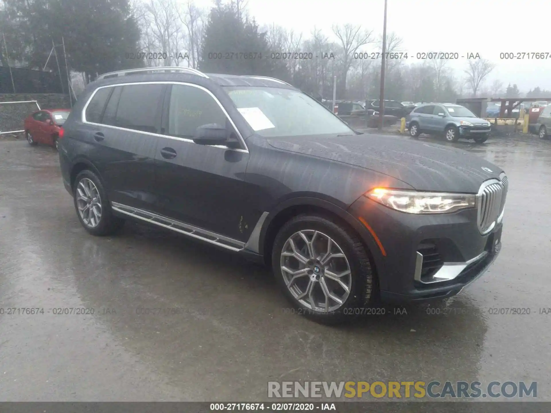 1 Photograph of a damaged car 5UXCW2C02L9B92929 BMW X7 2020