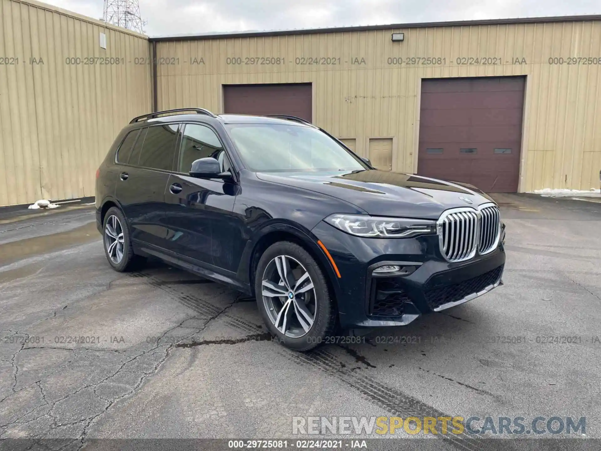 1 Photograph of a damaged car 5UXCW2C03L9A00157 BMW X7 2020