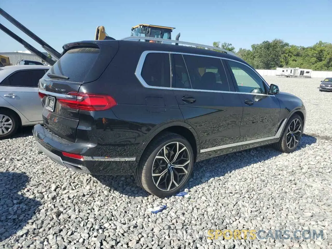 3 Photograph of a damaged car 5UXCW2C03L9B11355 BMW X7 2020