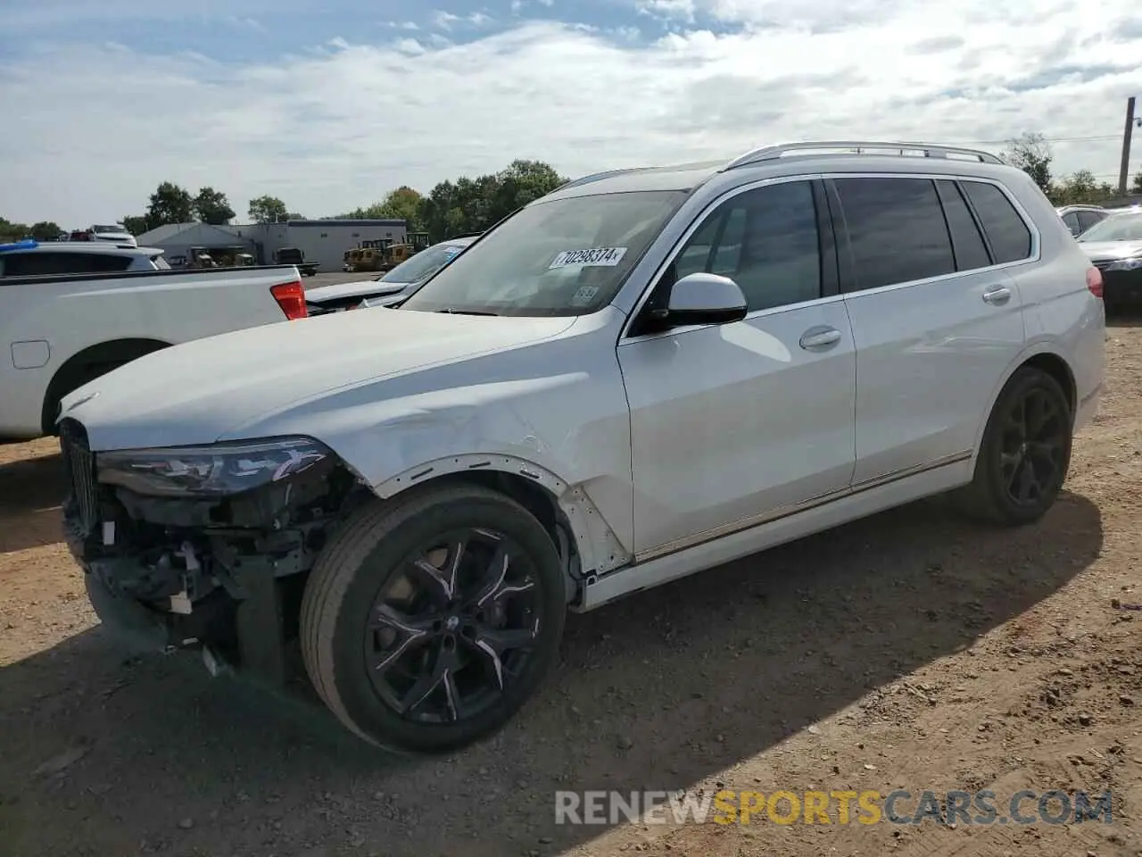 1 Photograph of a damaged car 5UXCW2C03L9B11615 BMW X7 2020