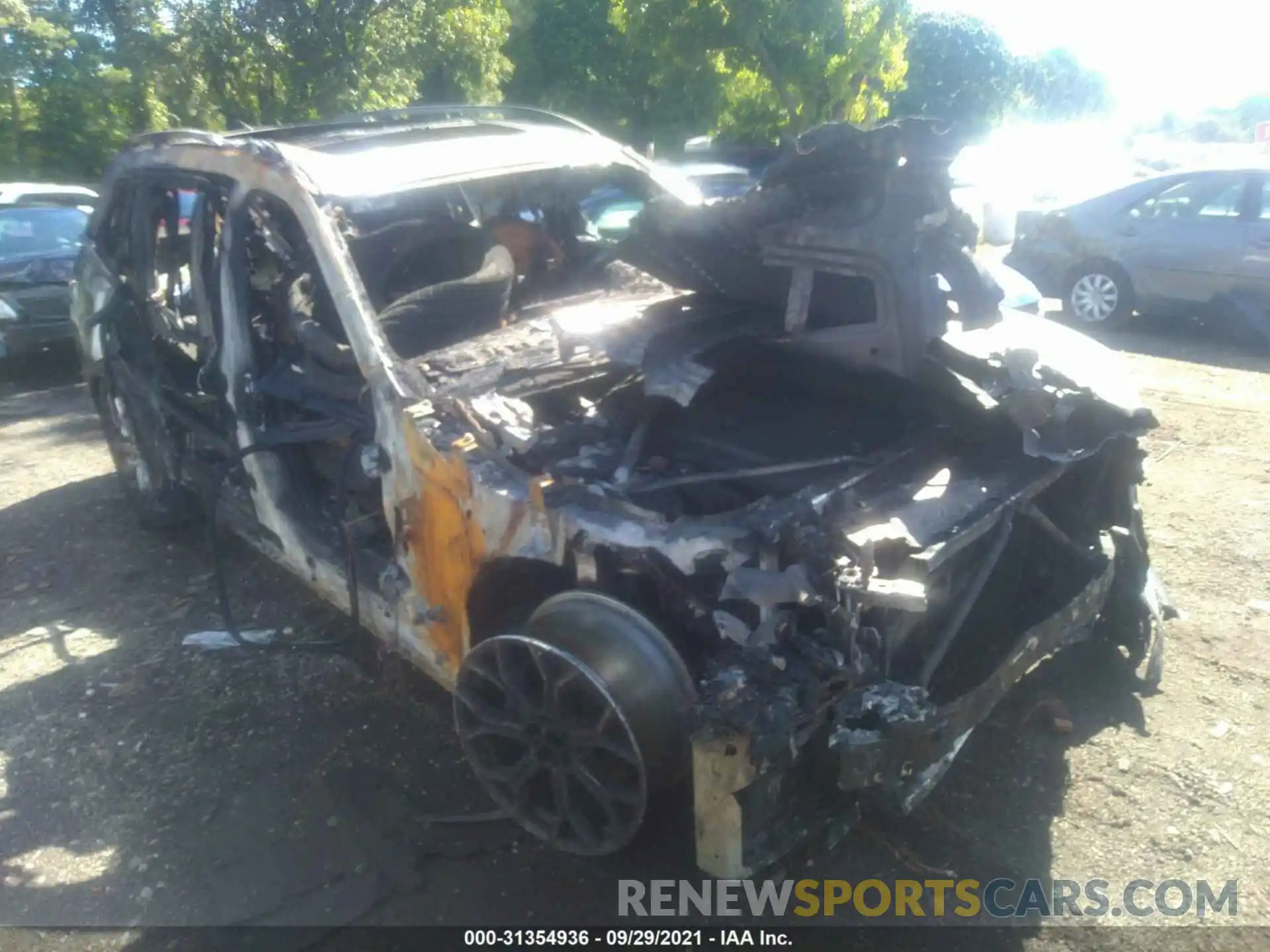 1 Photograph of a damaged car 5UXCW2C03L9B86492 BMW X7 2020