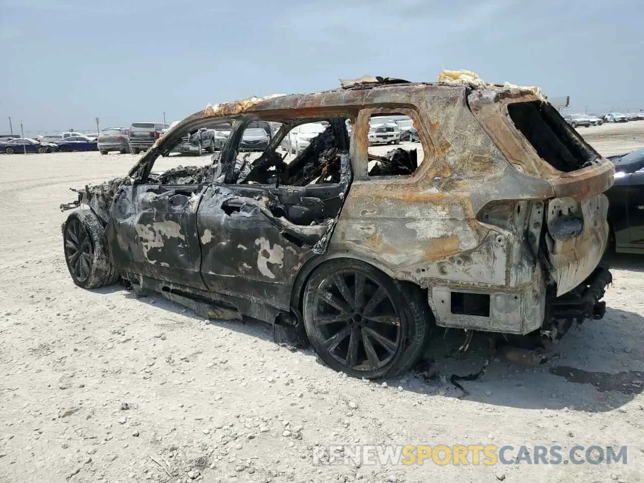 2 Photograph of a damaged car 5UXCW2C03L9C49557 BMW X7 2020