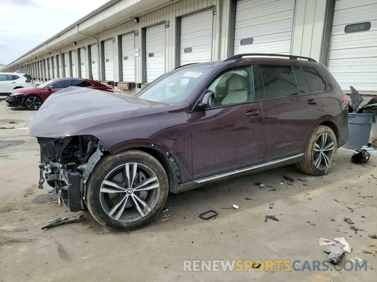 1 Photograph of a damaged car 5UXCW2C03L9C77648 BMW X7 2020