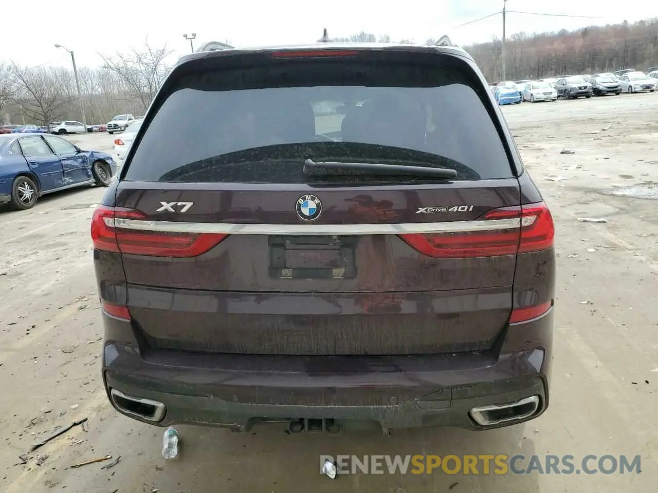 6 Photograph of a damaged car 5UXCW2C03L9C77648 BMW X7 2020