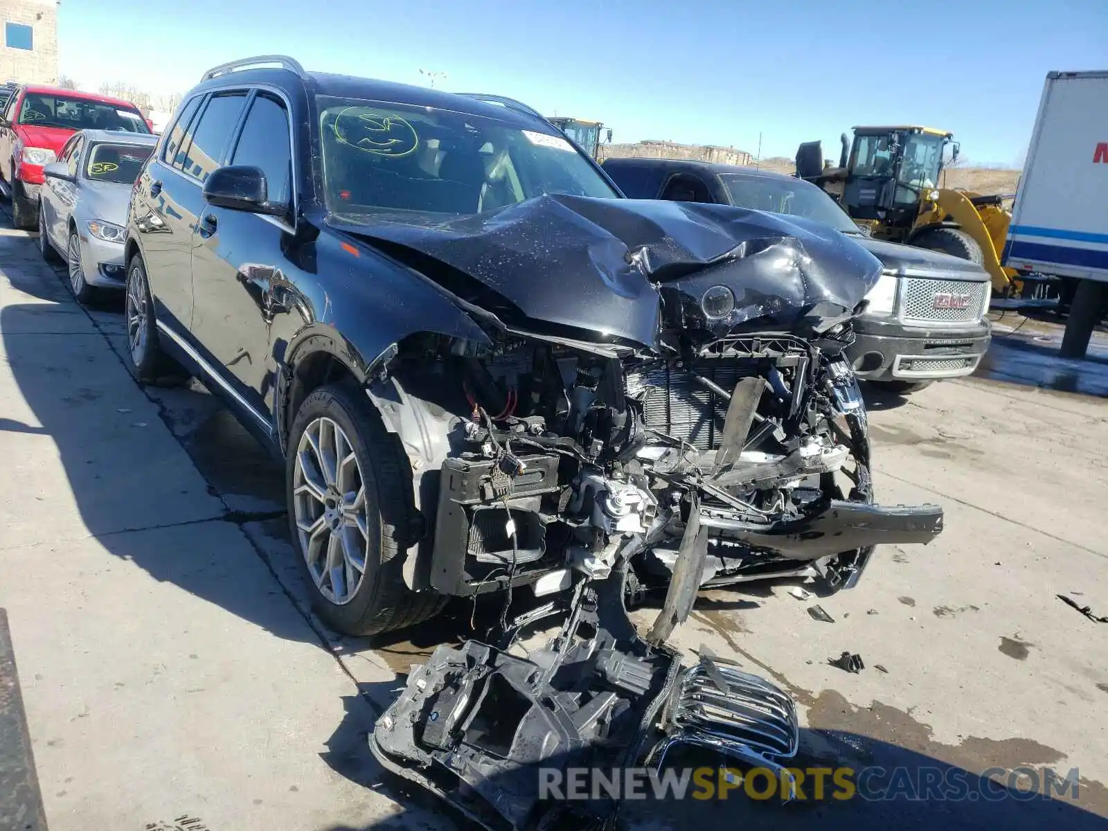 1 Photograph of a damaged car 5UXCW2C04L9B27936 BMW X7 2020