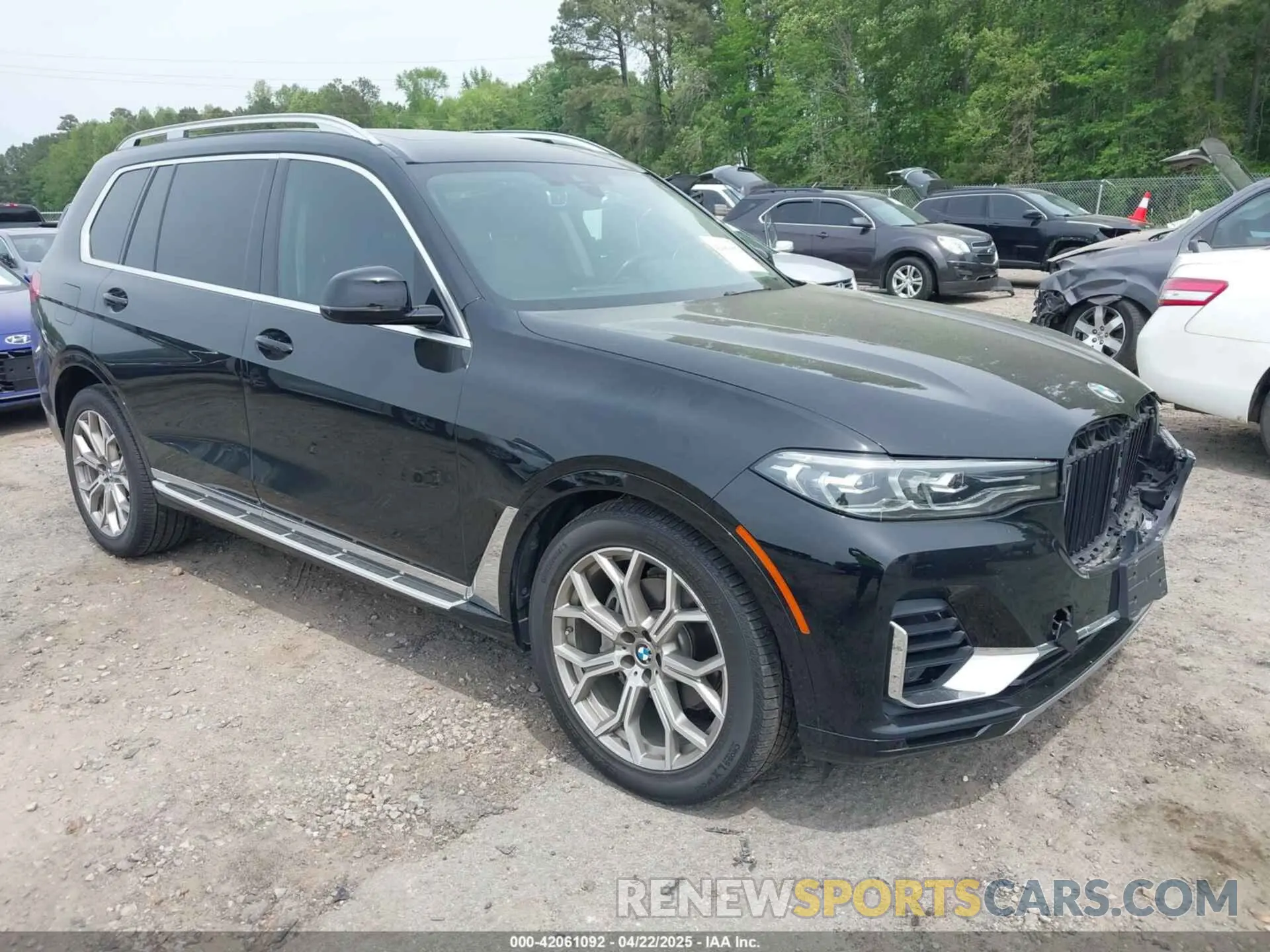 1 Photograph of a damaged car 5UXCW2C04L9B42405 BMW X7 2020