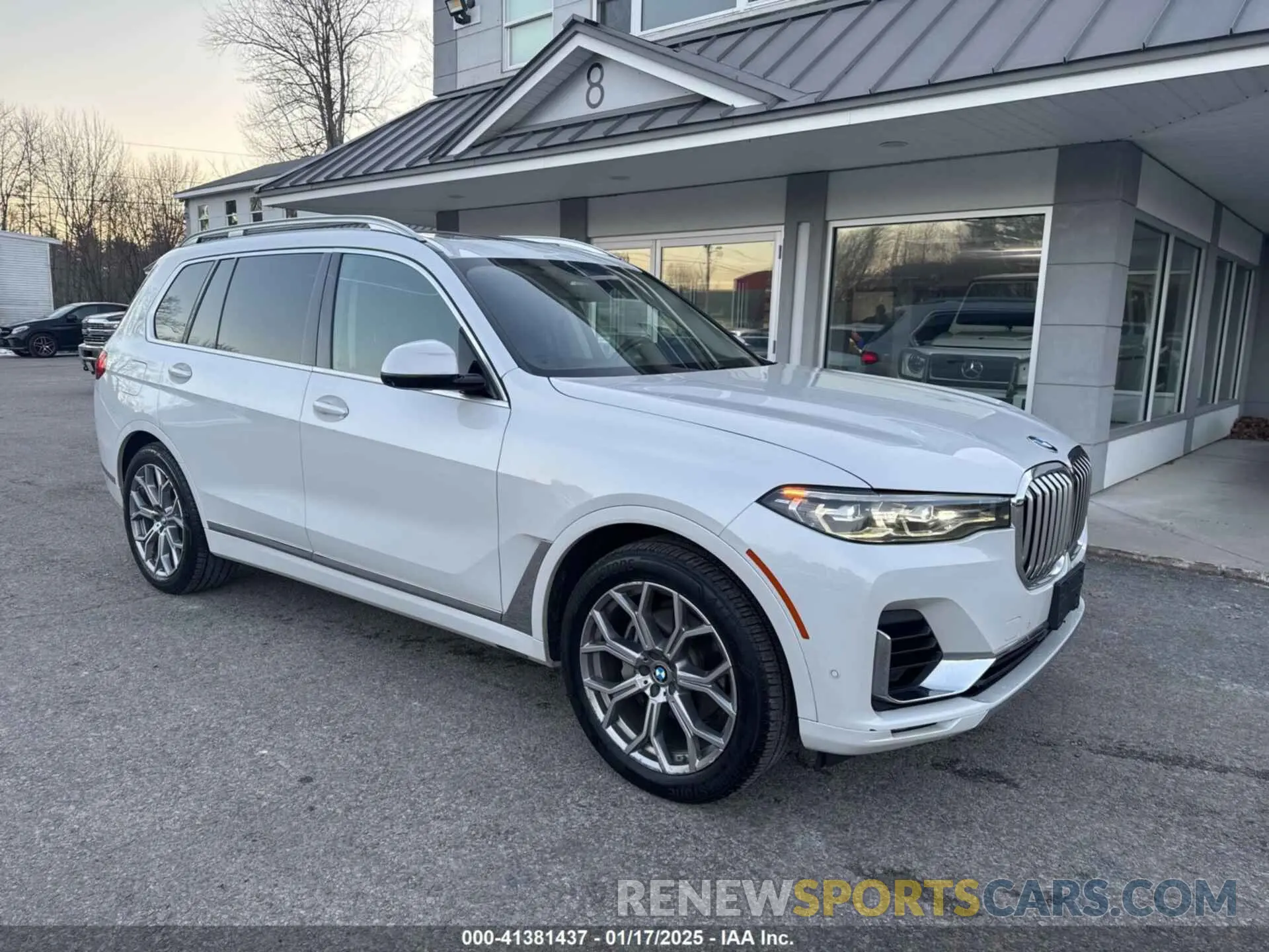 1 Photograph of a damaged car 5UXCW2C05L9A03397 BMW X7 2020