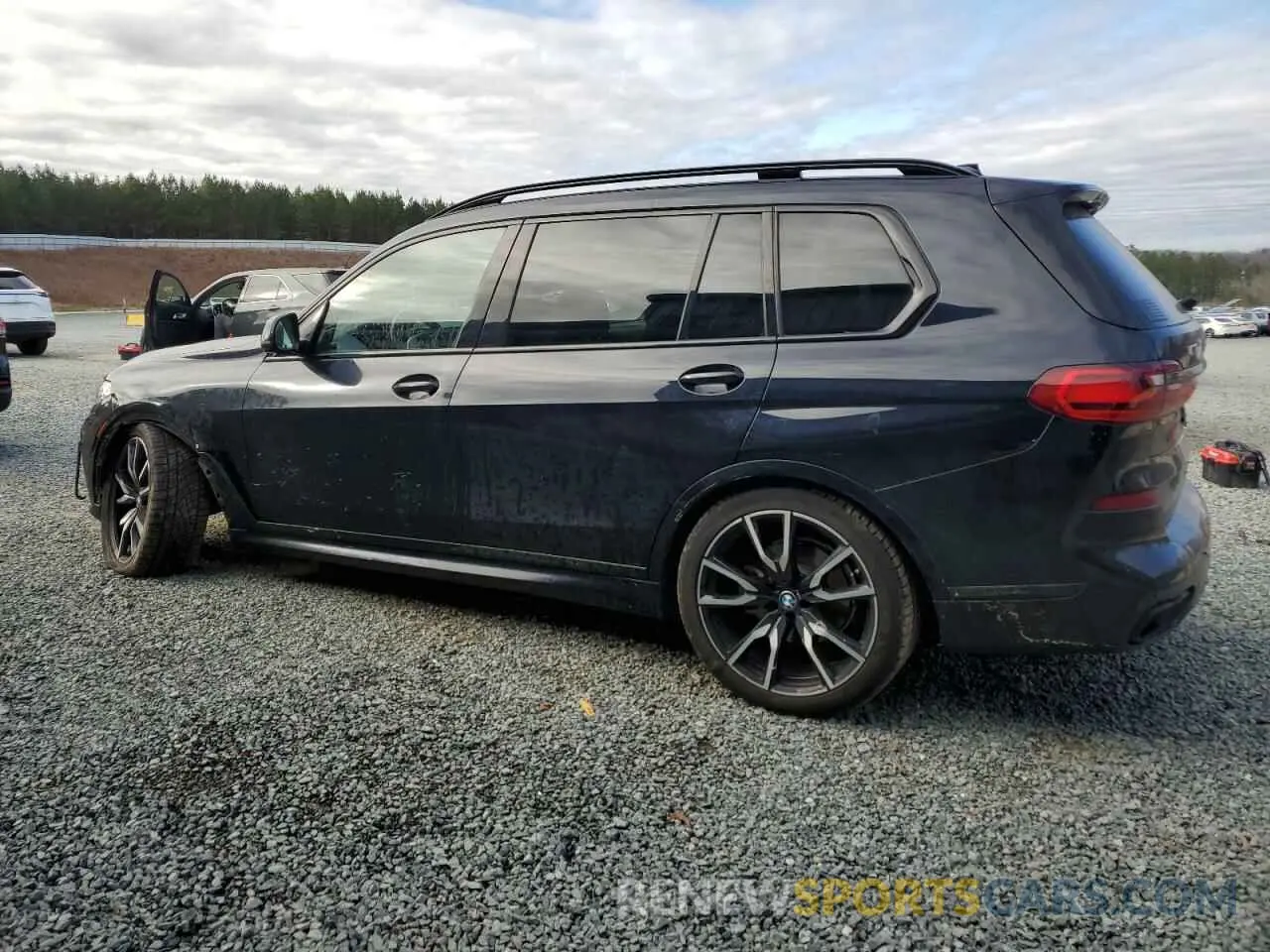 2 Photograph of a damaged car 5UXCW2C05L9B32515 BMW X7 2020