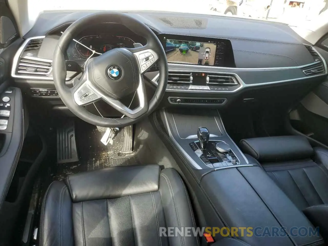 8 Photograph of a damaged car 5UXCW2C05L9C52766 BMW X7 2020