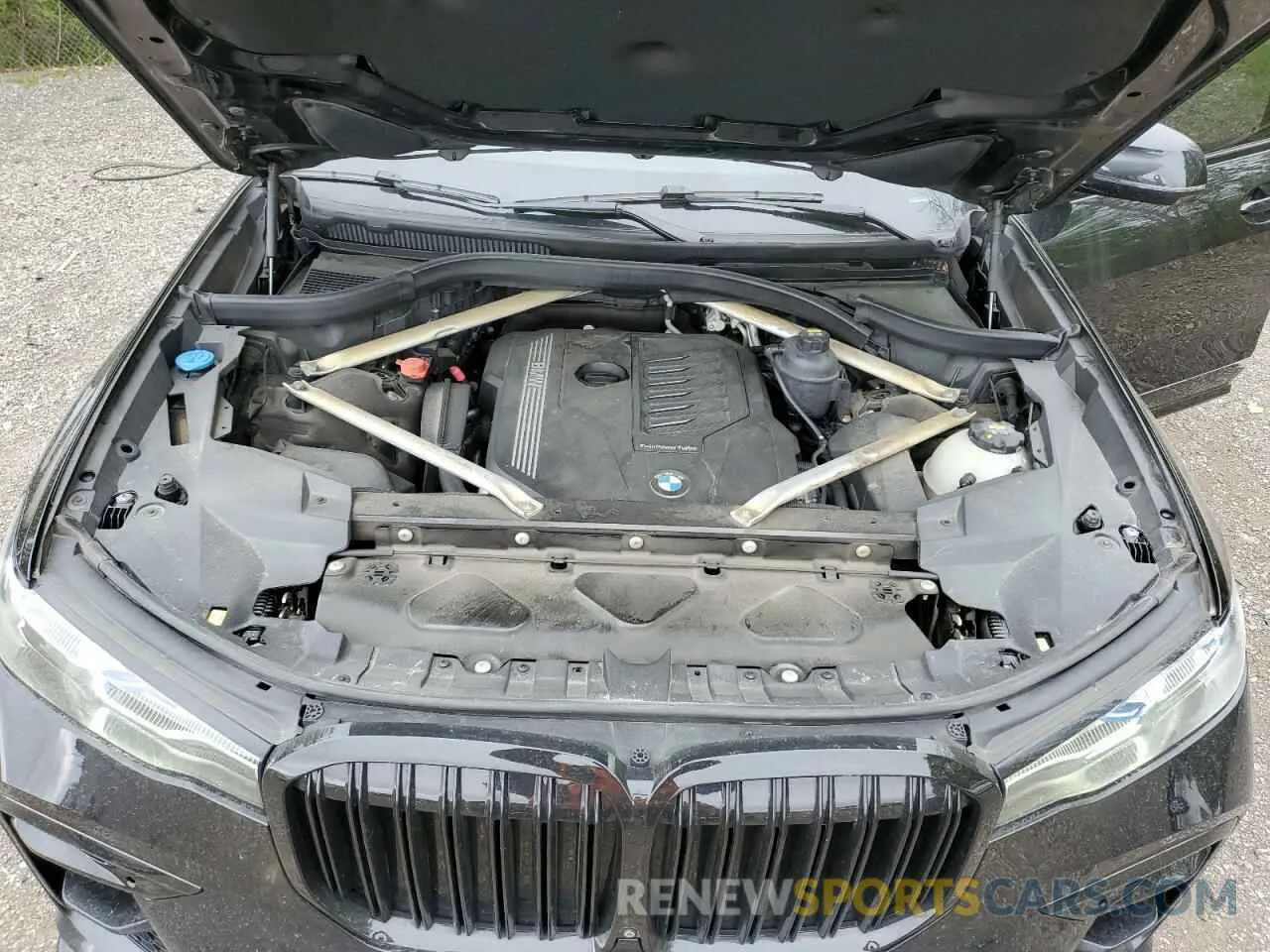 12 Photograph of a damaged car 5UXCW2C06L9A01481 BMW X7 2020