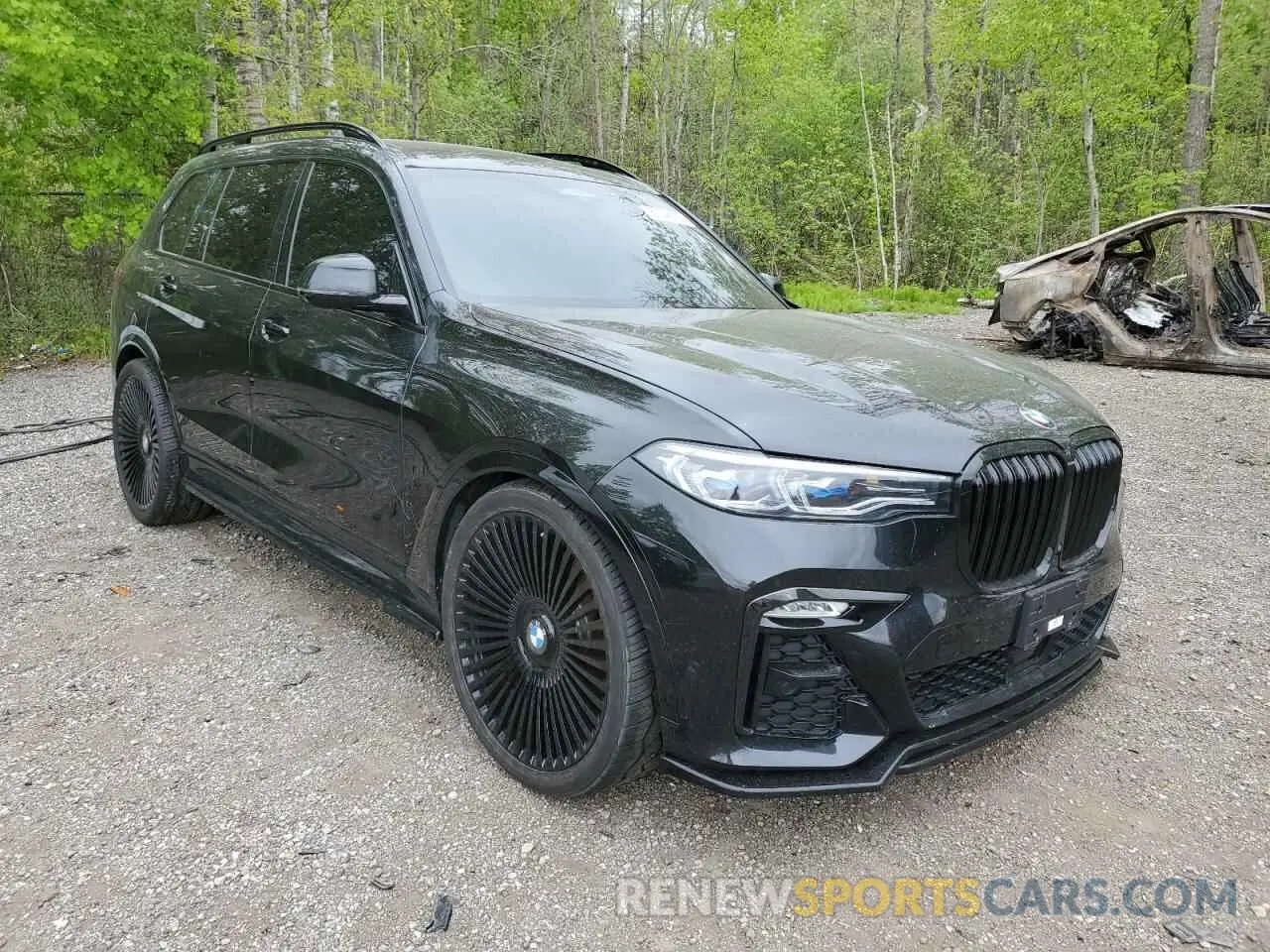 4 Photograph of a damaged car 5UXCW2C06L9A01481 BMW X7 2020