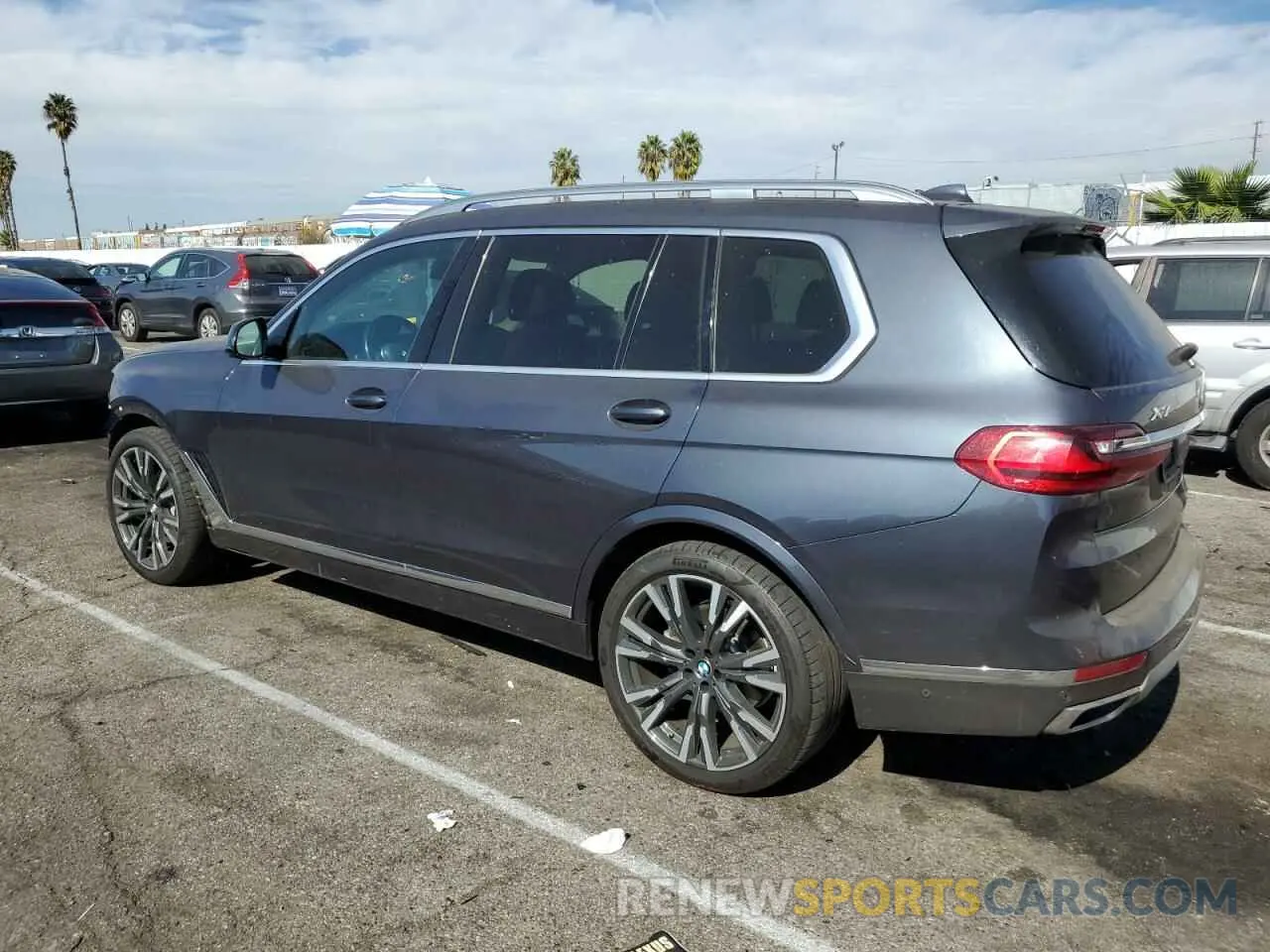 2 Photograph of a damaged car 5UXCW2C06L9B12967 BMW X7 2020