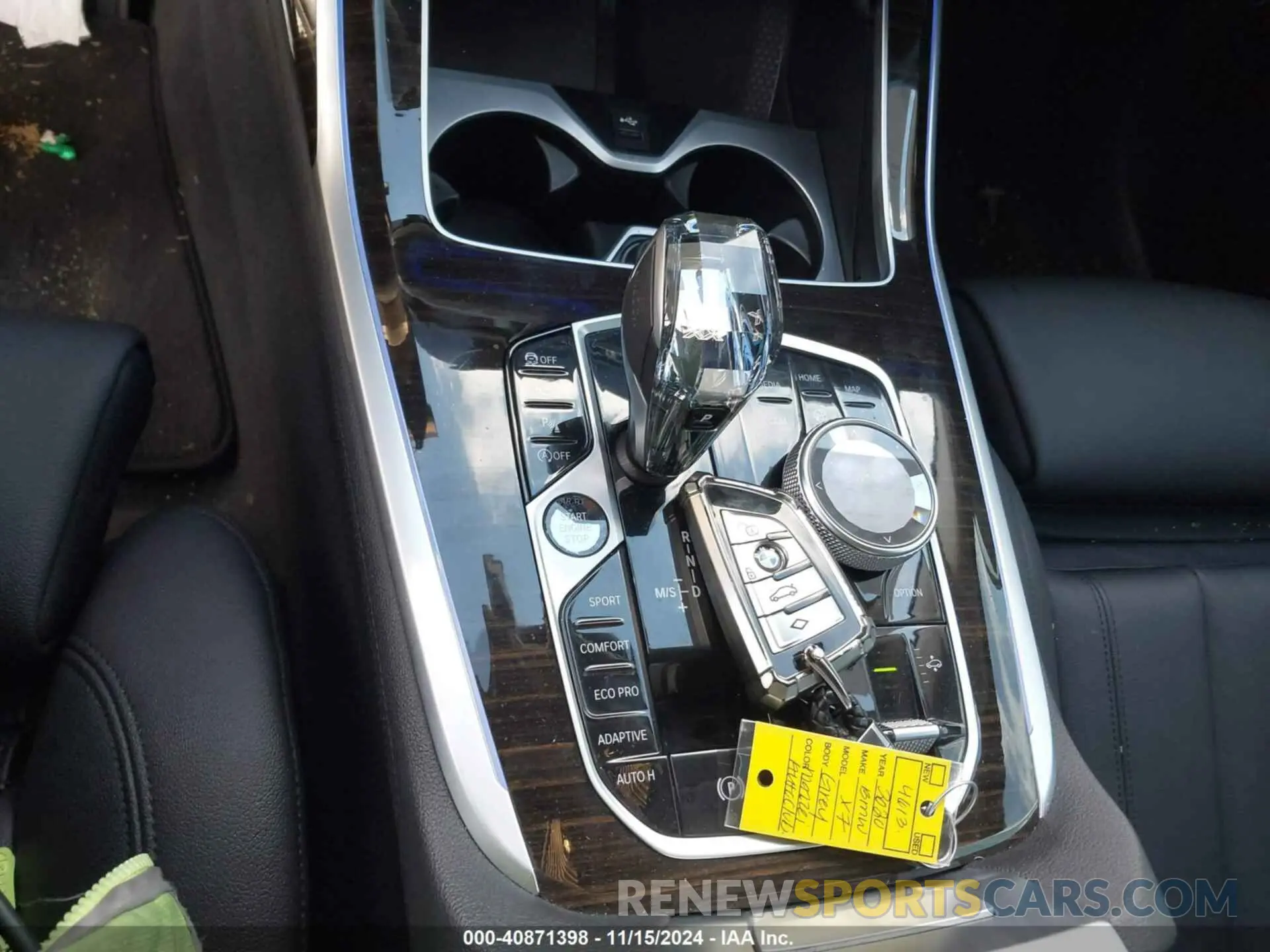 11 Photograph of a damaged car 5UXCW2C06L9B40803 BMW X7 2020